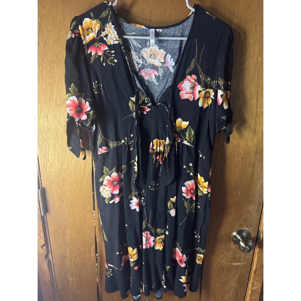 Xhilaration Black Floral Tie Front V-Neck Mini Dress XL Short Sleeve Boho Summer